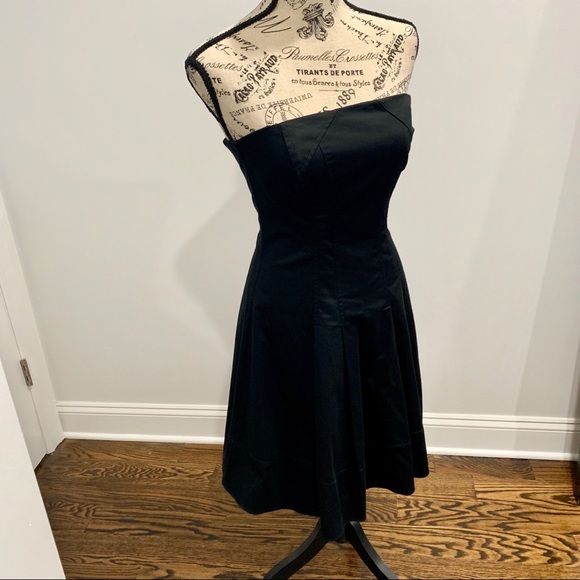 Express Strapless Dress (Black) (6) - Picture 3 of 8